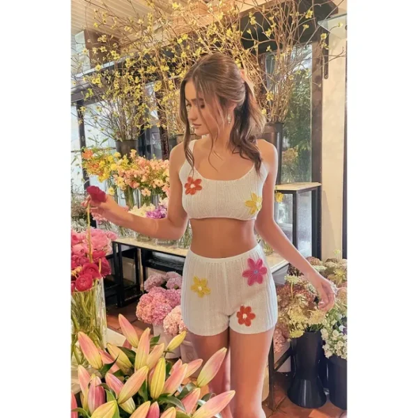 White Textured Knit Floral Applique Cami Top - glamourwo.com | ladies' apparel & accessories & shoes | New